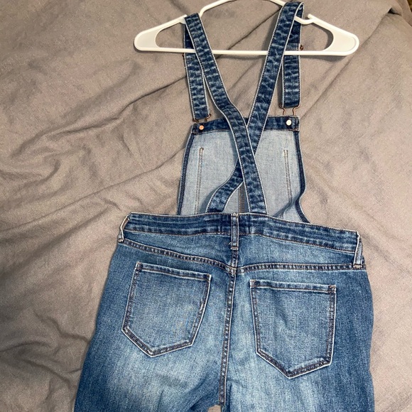 Old Navy Overalls skinny leg size 6 - Picture 2 of 5